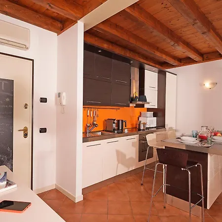 Borgo Del Torchio - Gardagate Apartmán Manerba del Garda