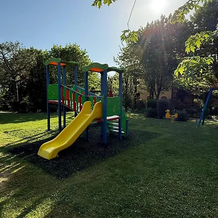 Borgo Del Torchio - Gardagate Lägenhet Manerba del Garda